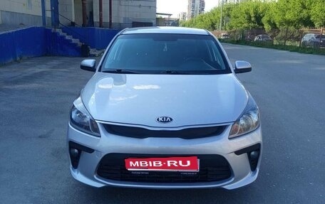KIA Rio IV, 2017 год, 880 000 рублей, 1 фотография