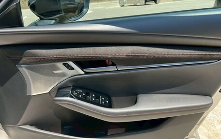 Mazda 3, 2023 год, 1 300 100 рублей, 13 фотография
