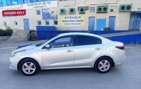 KIA Rio IV, 2017 год, 880 000 рублей, 2 фотография