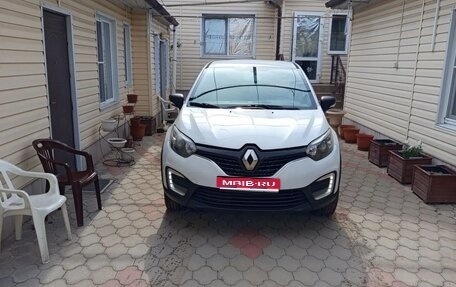 Renault Kaptur I рестайлинг, 2018 год, 1 059 000 рублей, 1 фотография
