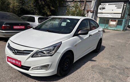 Hyundai Solaris II рестайлинг, 2016 год, 692 000 рублей, 1 фотография