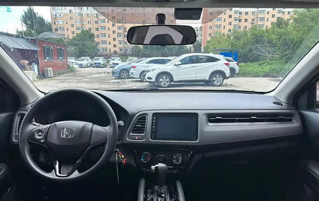 Honda Vezel, 2022 год, 1 500 000 рублей, 9 фотография