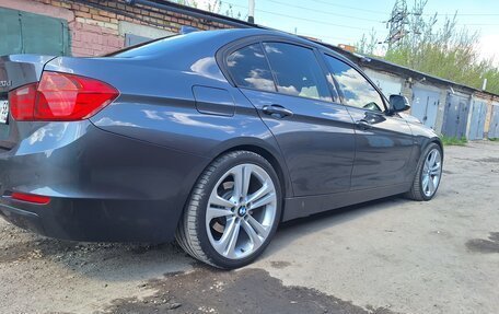 BMW 3 серия, 2013 год, 1 800 000 рублей, 10 фотография