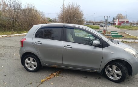 Toyota Yaris III рестайлинг, 2007 год, 630 000 рублей, 10 фотография