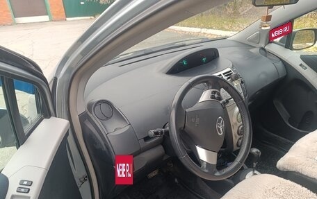 Toyota Yaris III рестайлинг, 2007 год, 630 000 рублей, 7 фотография
