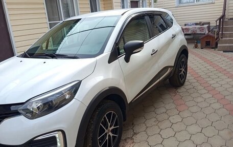 Renault Kaptur I рестайлинг, 2018 год, 1 059 000 рублей, 2 фотография