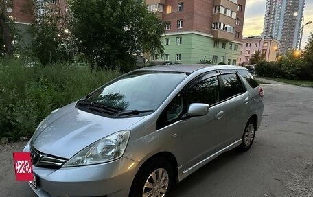 Honda Fit Shuttle I рестайлинг, 2011 год, 865 000 рублей, 6 фотография