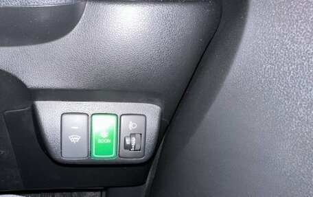 Honda Fit Shuttle I рестайлинг, 2011 год, 865 000 рублей, 17 фотография