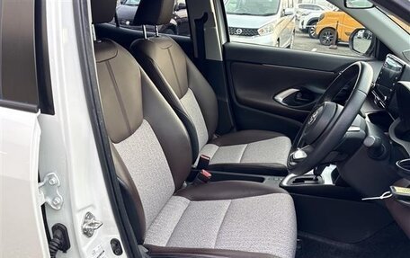 Toyota Yaris Cross, 2023 год, 1 480 100 рублей, 35 фотография