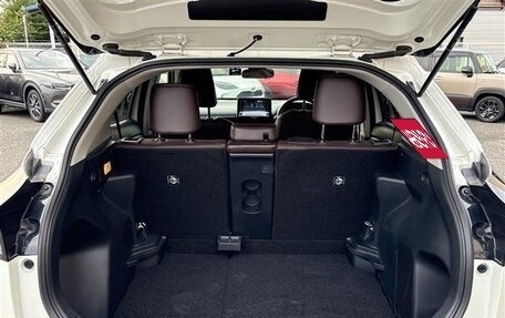 Toyota Yaris Cross, 2023 год, 1 480 100 рублей, 39 фотография