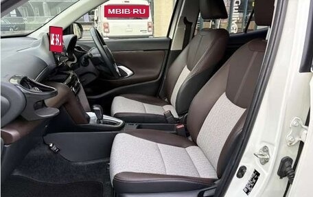 Toyota Yaris Cross, 2023 год, 1 480 100 рублей, 36 фотография