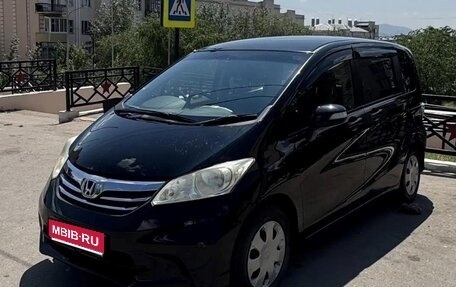 Honda Freed I, 2012 год, 1 240 000 рублей, 1 фотография