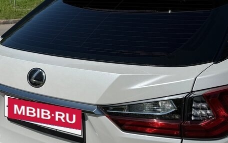 Lexus RX IV рестайлинг, 2019 год, 5 600 000 рублей, 6 фотография