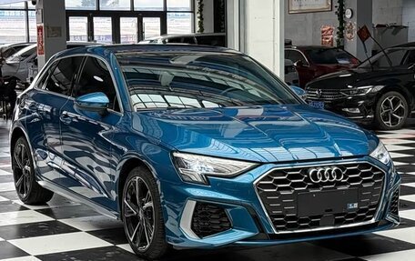 Audi A3, 2023 год, 1 950 000 рублей, 3 фотография