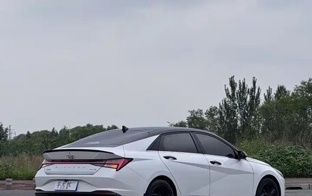 Hyundai Elantra, 2023 год, 1 750 000 рублей, 5 фотография