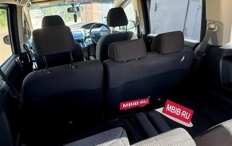 Honda Freed I, 2012 год, 1 240 000 рублей, 19 фотография
