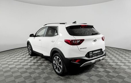 KIA Stonic, 2018 год, 1 300 000 рублей, 8 фотография