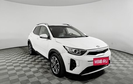 KIA Stonic, 2018 год, 1 300 000 рублей, 3 фотография