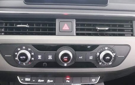 Audi A4, 2023 год, 2 365 000 рублей, 7 фотография