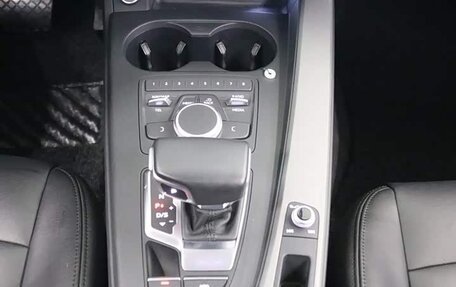 Audi A4, 2023 год, 2 365 000 рублей, 5 фотография