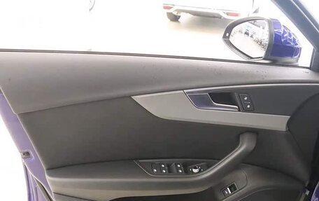 Audi A4, 2023 год, 2 365 000 рублей, 13 фотография