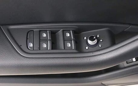 Audi A4, 2023 год, 2 365 000 рублей, 11 фотография