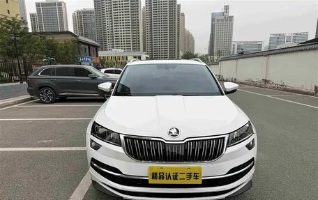 Skoda Karoq I, 2022 год, 1 456 200 рублей, 2 фотография