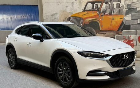 Mazda CX-4, 2022 год, 1 700 000 рублей, 3 фотография