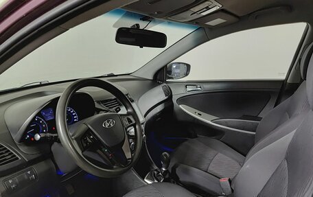 Hyundai Solaris II рестайлинг, 2012 год, 470 000 рублей, 20 фотография