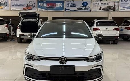 Volkswagen Golf VIII, 2021 год, 1 850 000 рублей, 2 фотография