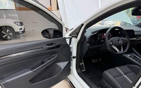Volkswagen Golf VIII, 2021 год, 1 850 000 рублей, 8 фотография