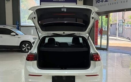 Volkswagen Golf VIII, 2021 год, 1 850 000 рублей, 21 фотография