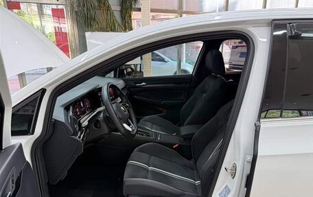 Volkswagen Golf VIII, 2021 год, 1 850 000 рублей, 15 фотография