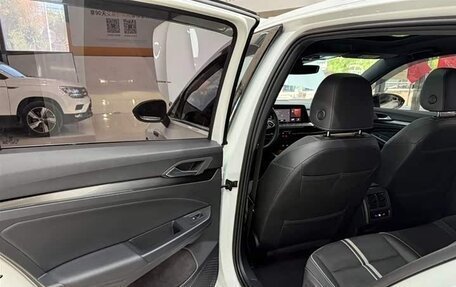 Volkswagen Golf VIII, 2021 год, 1 850 000 рублей, 16 фотография
