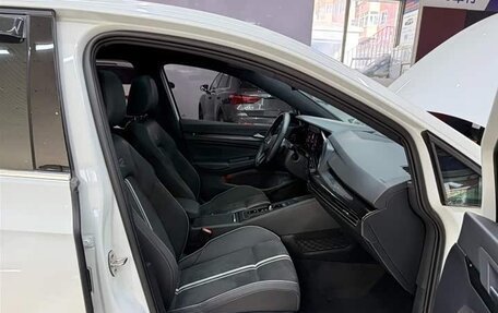 Volkswagen Golf VIII, 2021 год, 1 850 000 рублей, 19 фотография