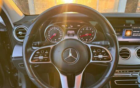 Mercedes-Benz E-Класс, 2019 год, 2 990 000 рублей, 9 фотография