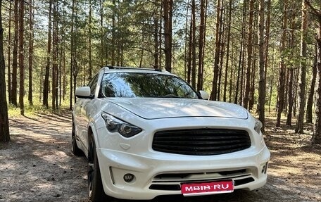 Infiniti FX II, 2011 год, 1 650 000 рублей, 1 фотография