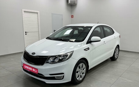 KIA Rio III рестайлинг, 2015 год, 930 000 рублей, 1 фотография