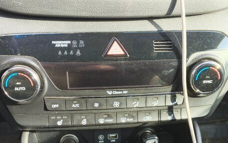 Hyundai Tucson III, 2017 год, 1 750 000 рублей, 7 фотография