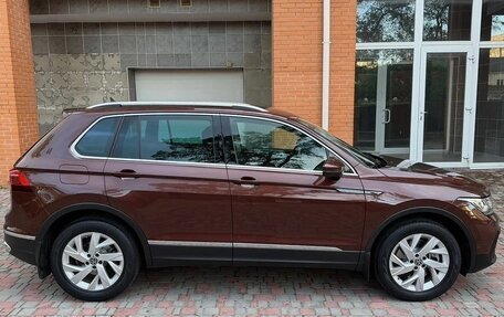 Volkswagen Tiguan II, 2021 год, 3 270 000 рублей, 5 фотография
