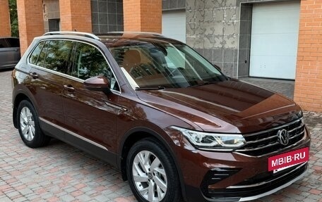 Volkswagen Tiguan II, 2021 год, 3 270 000 рублей, 3 фотография