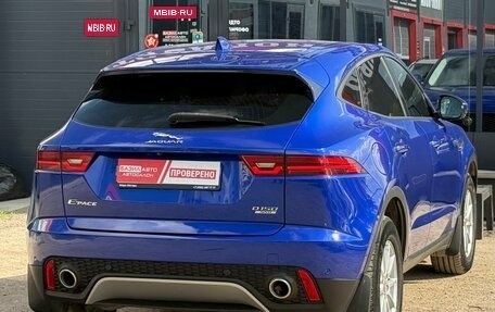 Jaguar E-Pace, 2018 год, 1 750 000 рублей, 11 фотография