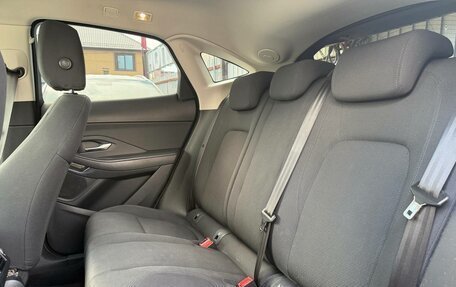 Jaguar E-Pace, 2018 год, 1 750 000 рублей, 37 фотография