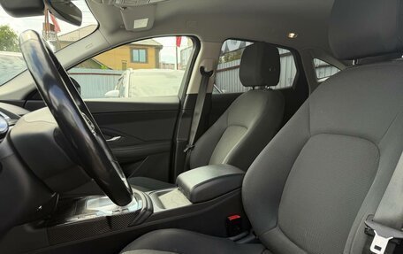 Jaguar E-Pace, 2018 год, 1 750 000 рублей, 35 фотография
