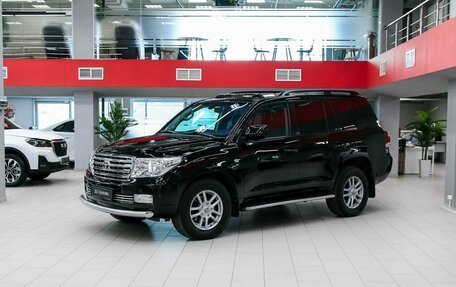 Toyota Land Cruiser 200, 2010 год, 2 590 000 рублей, 1 фотография