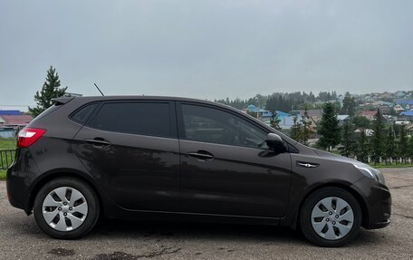 KIA Rio III рестайлинг, 2014 год, 900 000 рублей, 2 фотография