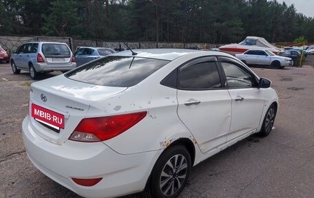 Hyundai Solaris II рестайлинг, 2013 год, 365 000 рублей, 3 фотография