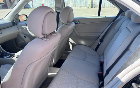 Mercedes-Benz C-Класс, 2005 год, 800 000 рублей, 9 фотография
