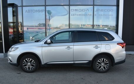 Mitsubishi Outlander III рестайлинг 3, 2018 год, 1 570 000 рублей, 8 фотография
