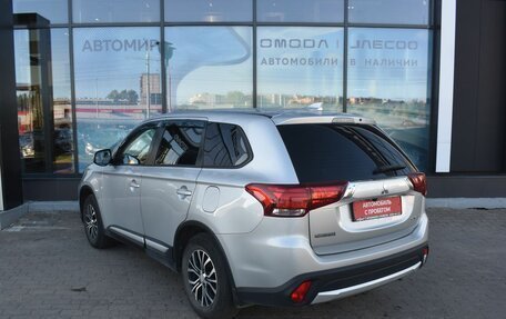 Mitsubishi Outlander III рестайлинг 3, 2018 год, 1 570 000 рублей, 7 фотография